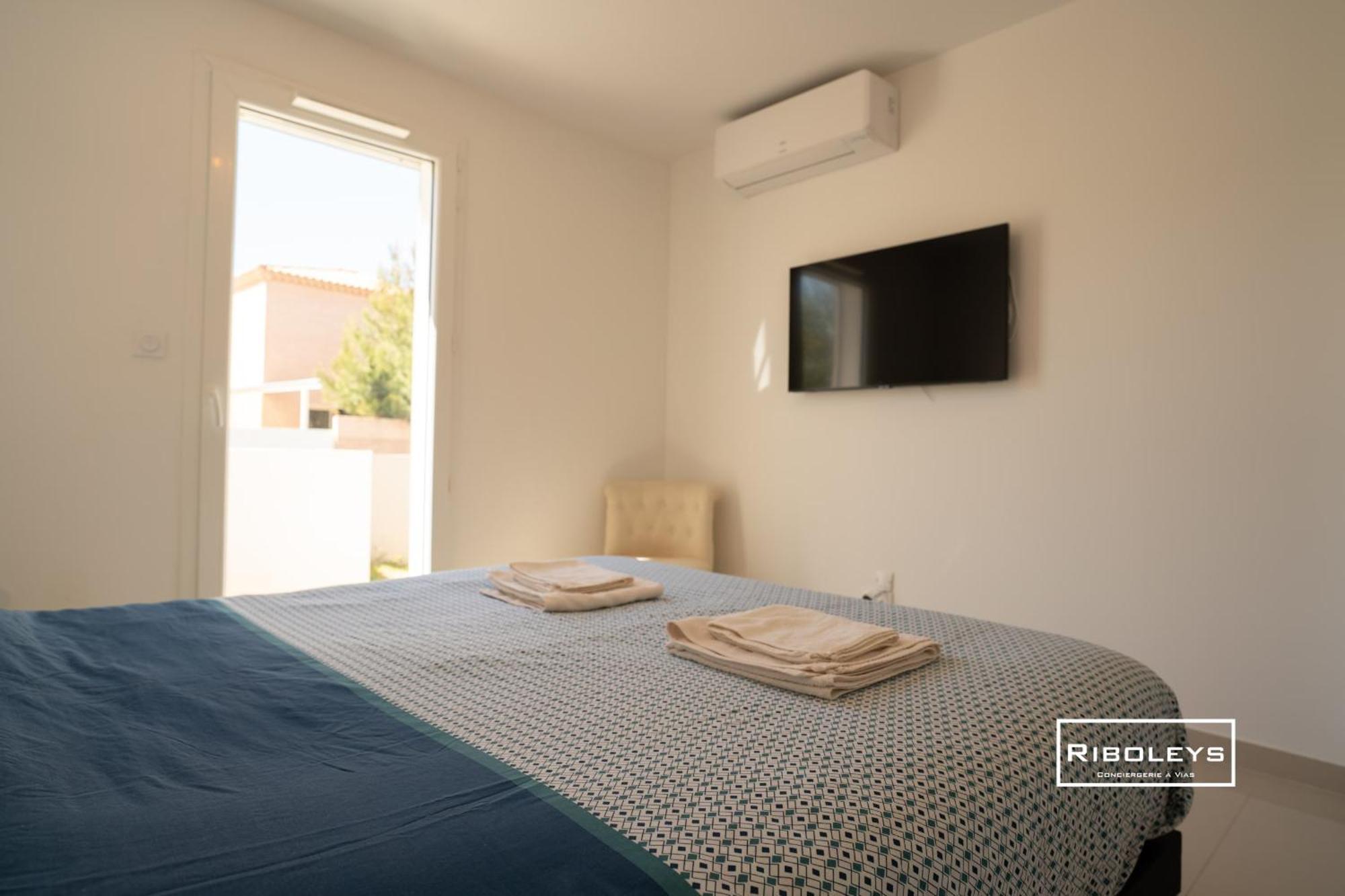 Grand T3 Neuf Climatise Avec Wifi A 100M De La Plage Vias Exteriör bild