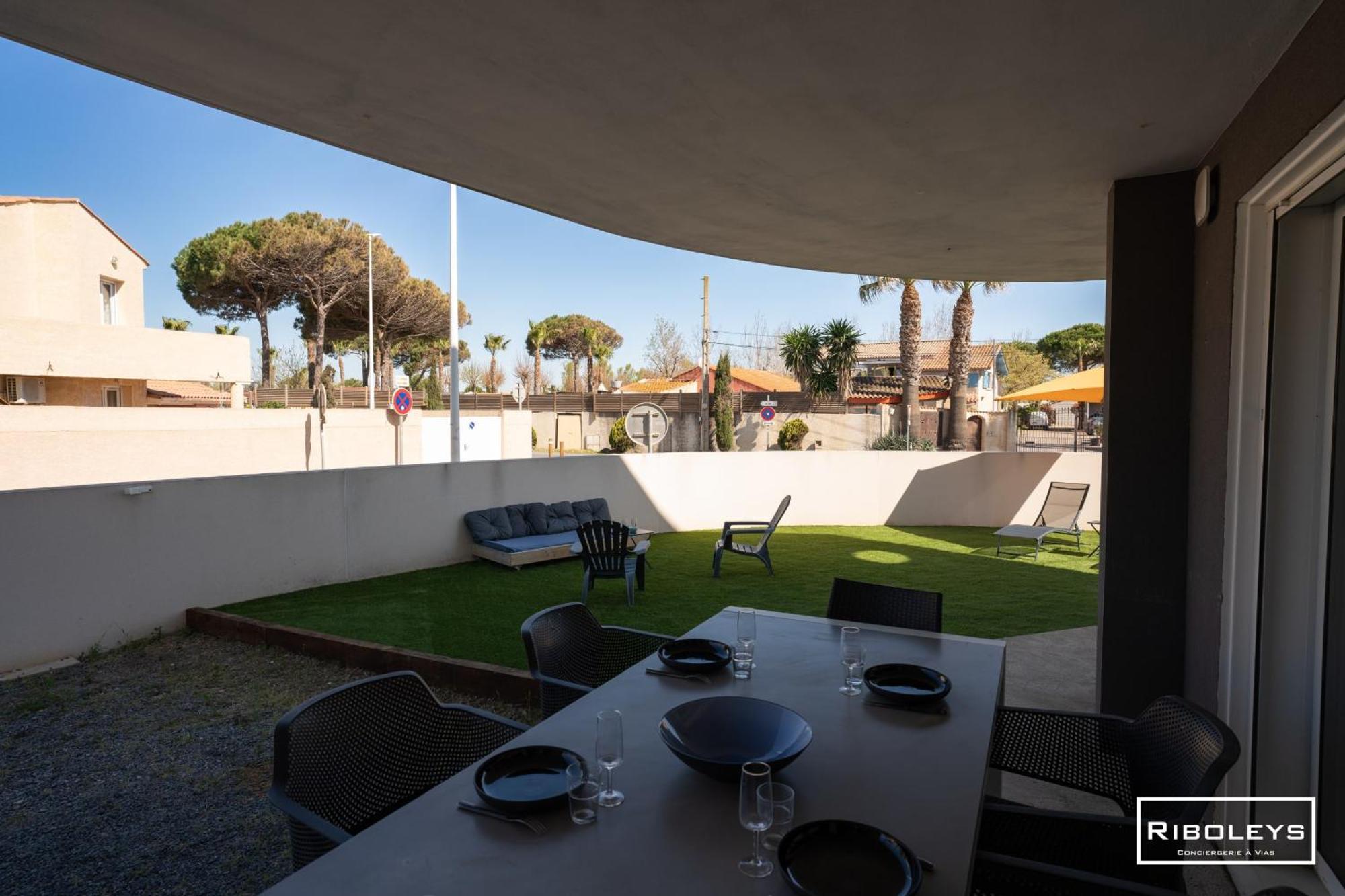 Grand T3 Neuf Climatise Avec Wifi A 100M De La Plage Vias Exteriör bild