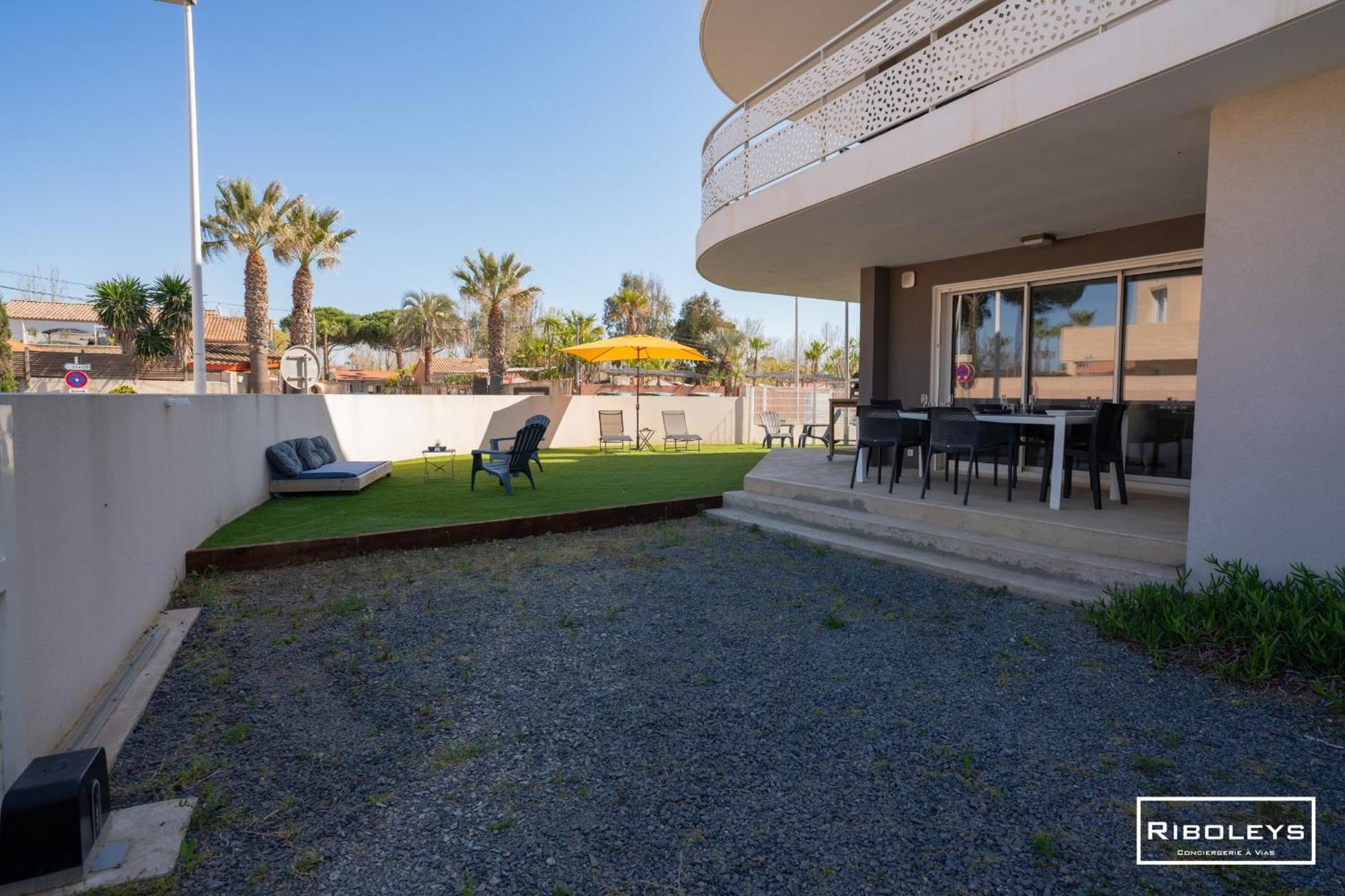 Grand T3 Neuf Climatise Avec Wifi A 100M De La Plage Vias Exteriör bild
